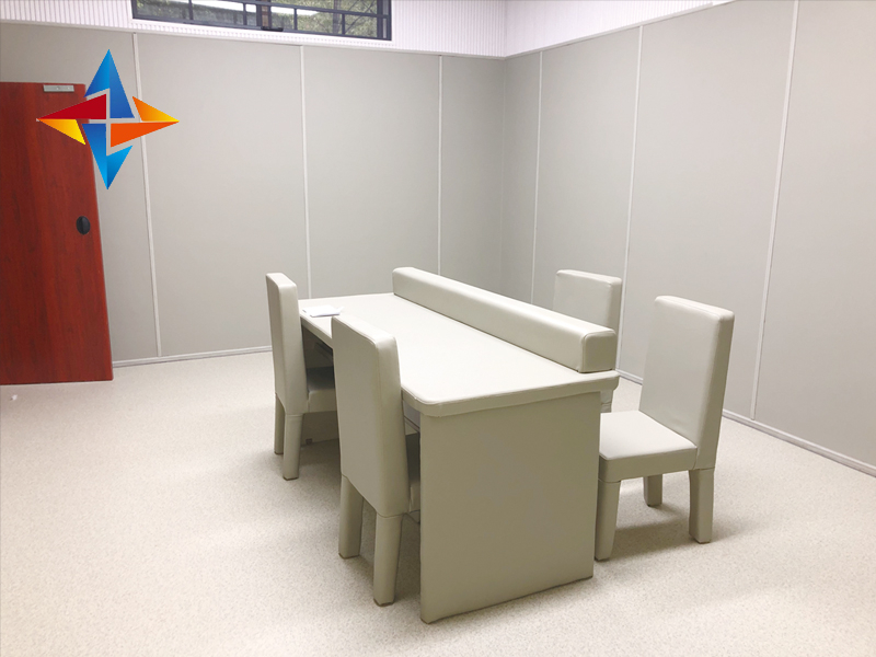 紀委談話室防撞桌椅，審訊室防撞軟包桌椅被審訊桌、軟包家具廠家