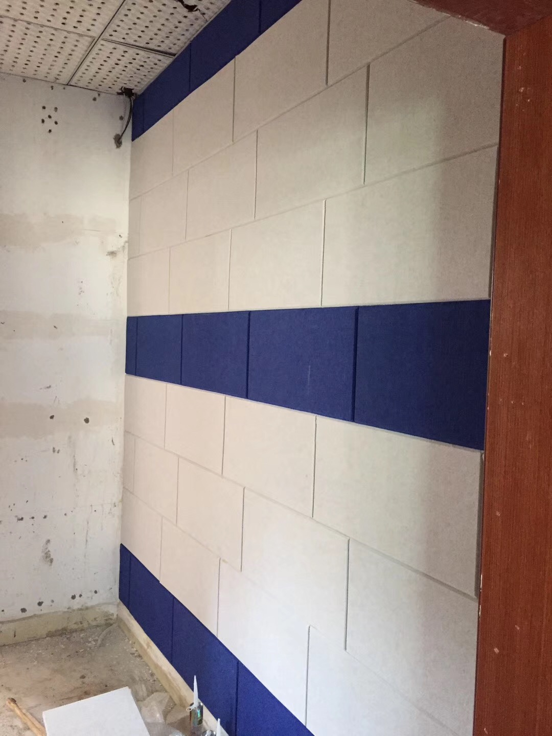 公安局內需要做好安全防護措施呢？