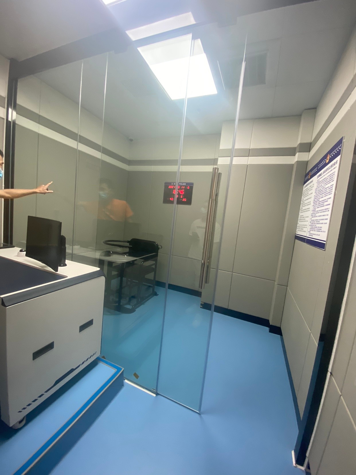 談話室防撞軟包、留置室防撞軟包、詢問室防撞軟包適用各種場所案例